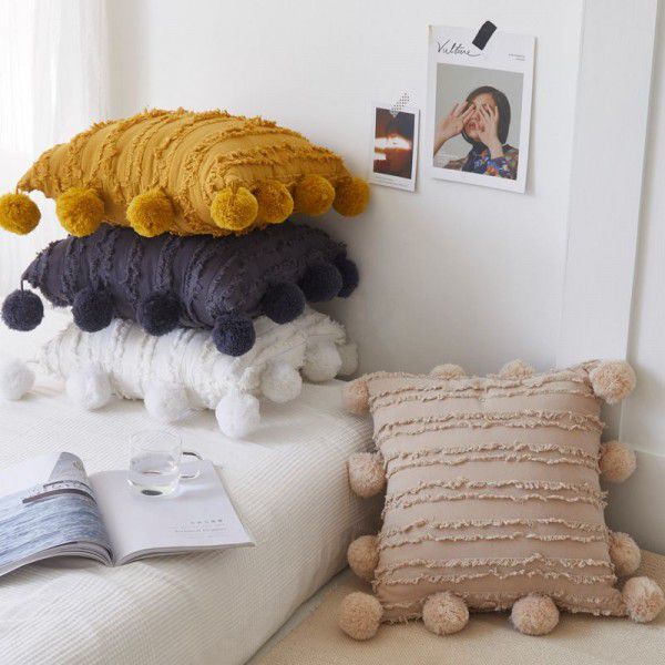Retro style simple sofa pillow Japanese cotton linen jacquard ball pillow solid tassel cushion 