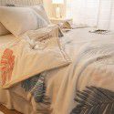 Autumn and winter flannel blanket thickened coral blanket activity gift snowflake blanket gift bag wholesale