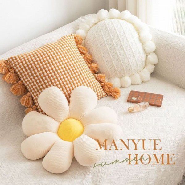 Small Daisy Flower Pillow ins Cute Sunflower Plush Cushion Sofa Float Window Living Room Cushion Pillow Bedroom 
