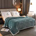 Shixiao Moon Silk Four leaf Grass Blanket Three layers thickened autumn and winter warm blanket High grade gift flannel coral blanket 