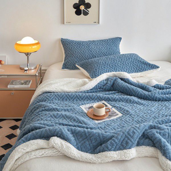 Winter lamb coral wool blanket double layer thickened single student dormitory nap flannel blanket quilt wholesale 