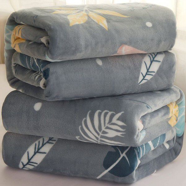 Source manufacturers supply a large number of flannel air conditioning blankets, small double-sided blankets, carpetable flannel blankets for foreign trade 