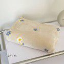 Small blanket blanket office nap blanket summer autumn thin coral wool student dormitory quilt air conditioning blanket blanket 